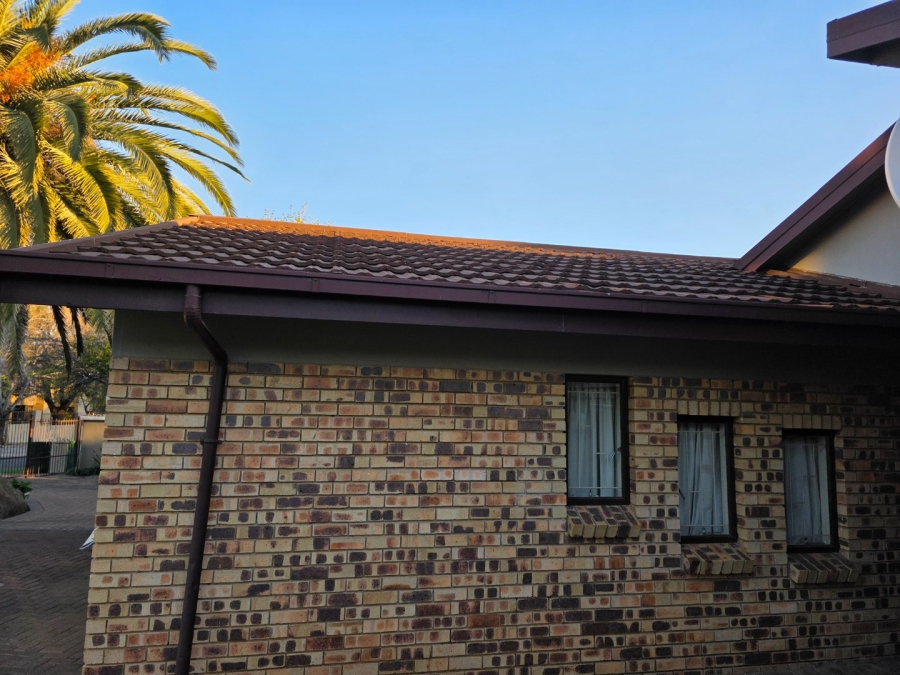 4 Bedroom Property for Sale in Heuwelsig Free State
